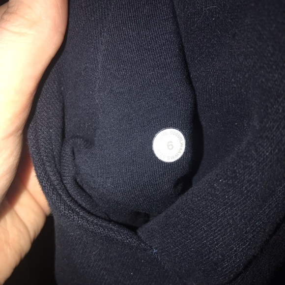 Lululemon Scuba Jacket - Picture 4 of 4